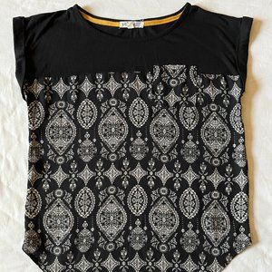 Jolt Black and White Blouse Size M